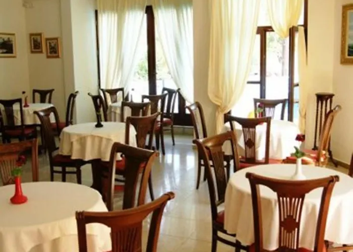 Eden 3* Néoi Póroi